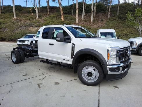 New 2026 Ford F450 XL w/ XL Chrome Package image 19