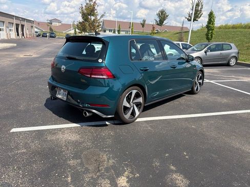 Used 2019 Volkswagen GTI SE FWD image 11