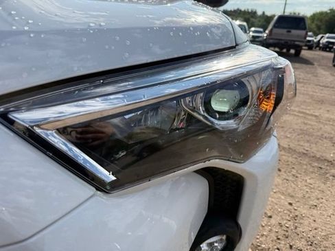 Used 2023 Toyota 4Runner SR5 Premium w/ SR5 Premium Package AWD/4WD image 10