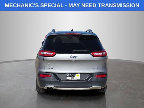 Used 2015 Jeep Cherokee Limited AWD/4WD image 10