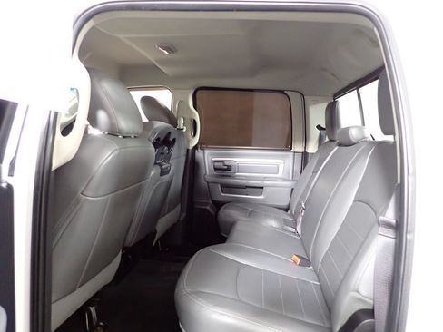 Used 2011 RAM 2500 ST w/ ST Popular Equipment Group AWD/4WD image 28