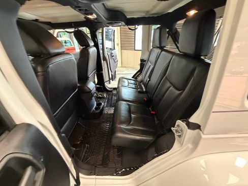 Used 2014 Jeep Wrangler Unlimited Sahara AWD/4WD image 51