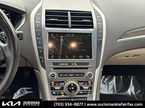 Used 2017 Lincoln MKZ Select w/ Select Plus Package image 9