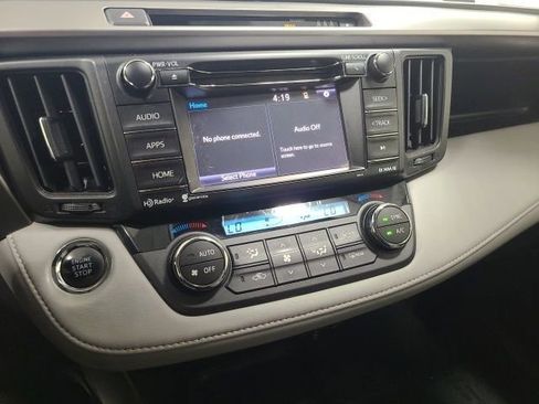 Used 2018 Toyota RAV4 XLE AWD/4WD image 31