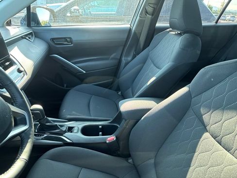 Used 2025 Toyota Corolla Cross LE AWD/4WD image 12