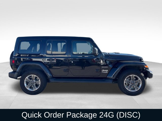 Used 2022 Jeep Wrangler Unlimited Sahara w/ Cold Weather Group AWD/4WD image 8