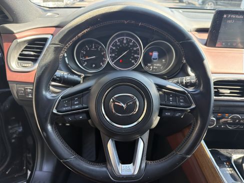 Used 2017 MAZDA CX-9 Signature AWD/4WD image 18