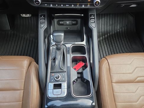 Used 2022 Kia Telluride SX w/ SX Prestige Package AWD/4WD image 32