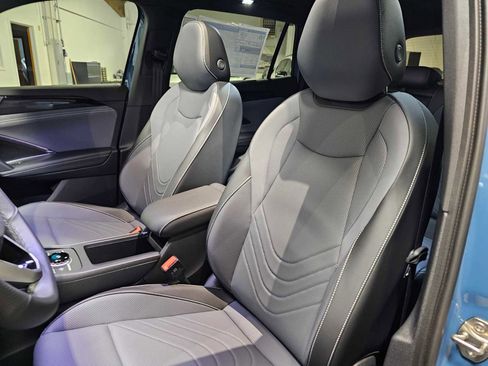 New 2026 Volkswagen Tiguan SE R-Line AWD/4WD image 22
