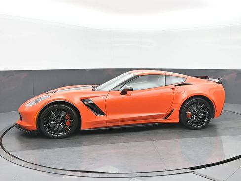 Used 2019 Chevrolet Corvette Z06 RWD image 6