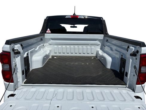 Used 2025 Ford Maverick Lobo AWD/4WD image 9