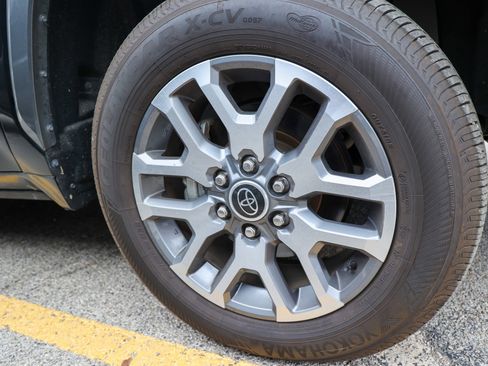 Used 2023 Toyota Tundra 1794 Edition image 13