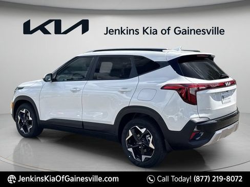 New 2026 Kia Seltos S FWD image 5
