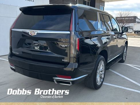 Used 2023 Cadillac Escalade Premium Luxury image 4