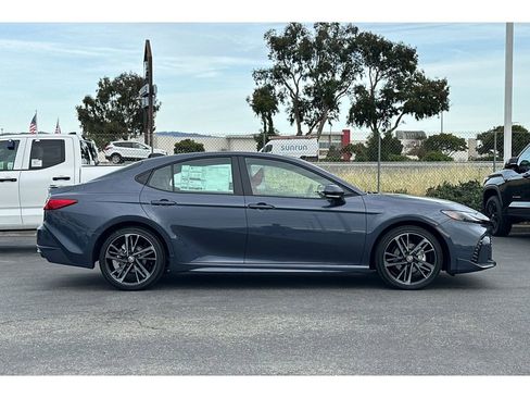 Used 2026 Toyota Camry XSE w/ Premium Plus Package FWD image 3