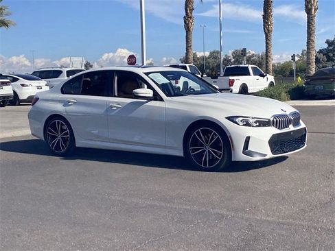 Used 2023 BMW 330i 330i w/ M Sport Package image 3