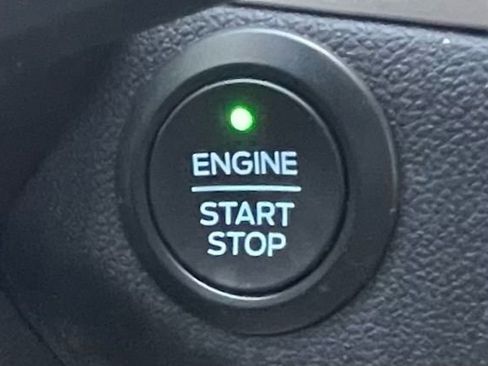 Used 2020 Ford Escape SE image 26