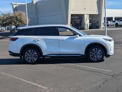 Certified 2026 INFINITI QX60 Luxe w/ Cargo Package FWD image 6