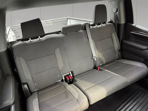 Used 2022 Chevrolet Silverado 1500 LT image 18