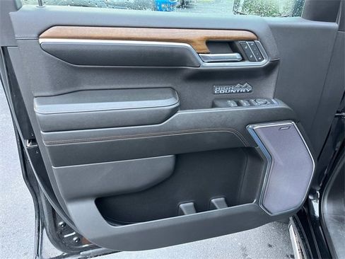 Used 2023 Chevrolet Silverado 1500 High Country image 24