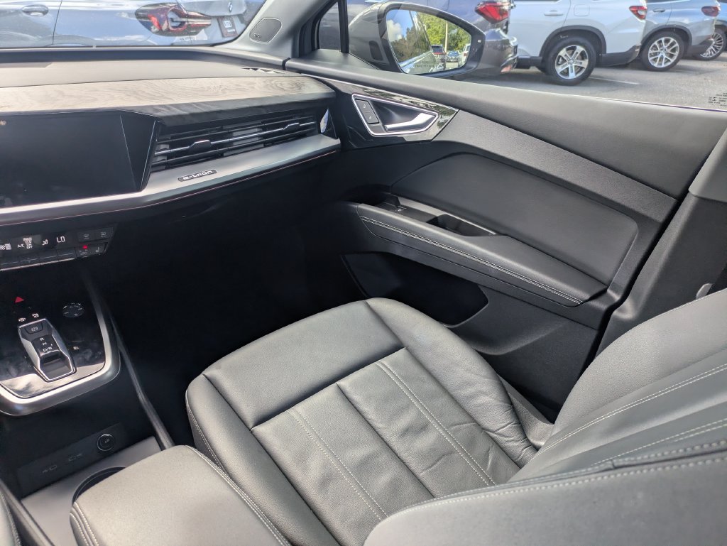 Used 2023 Audi Q4 e-tron Premium Plus w/ Premium Plus RWD image 30