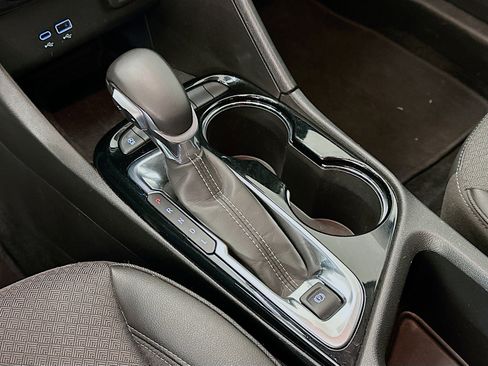 Used 2025 Buick Encore GX Preferred image 25