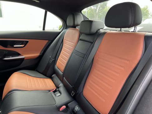 Used 2023 Mercedes-Benz C 300 Sedan image 33