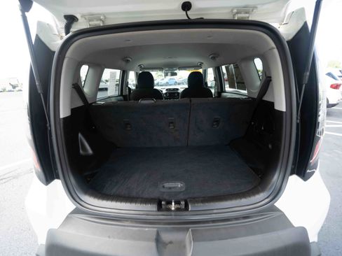 Used 2016 Kia Soul FWD image 28