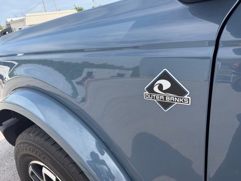 Used 2023 Ford Bronco Outer Banks AWD/4WD image 11