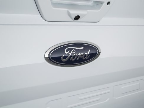 Used 2018 Ford F150 Lariat w/ Equipment Group 501A Mid AWD/4WD image 62