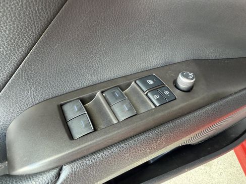 Used 2022 Toyota Camry XSE image 10