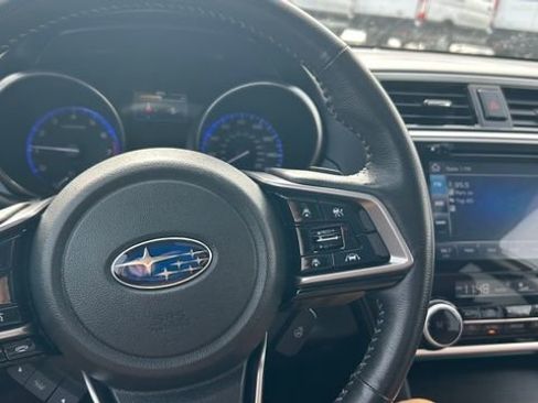 Used 2018 Subaru Outback 3.6R Touring image 19