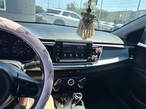 Used 2020 Kia Rio LX FWD image 3