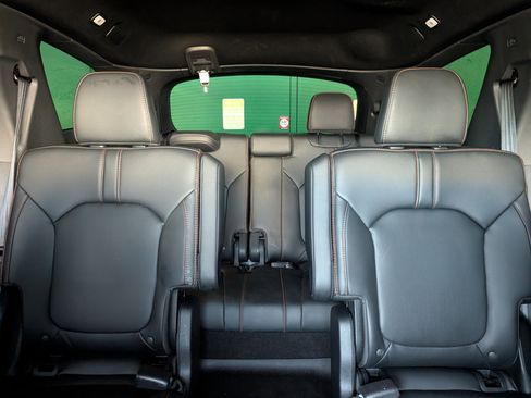 Used 2025 Honda Pilot TrailSport image 37