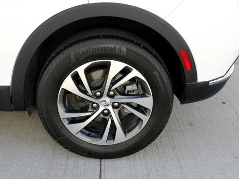 Used 2023 Buick Envision Essence image 45