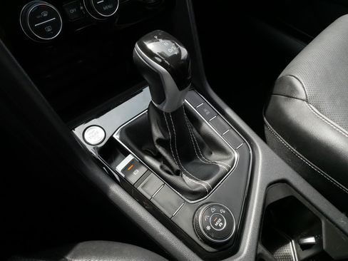 Certified 2023 Volkswagen Taos SEL AWD/4WD image 24