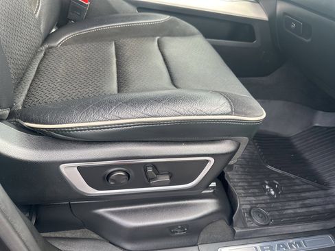 Used 2022 RAM 1500 Laramie image 36