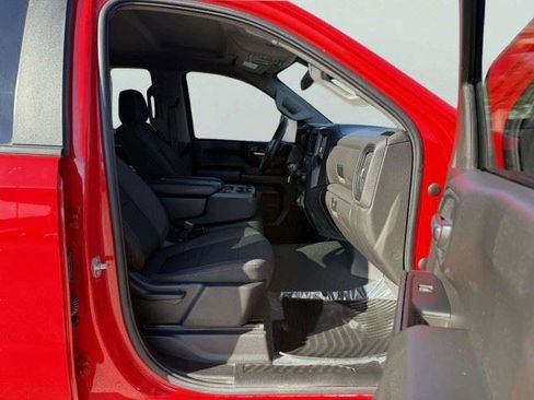 Used 2022 Chevrolet Silverado 1500 Custom w/ LPO, Blackout Package AWD/4WD image 44