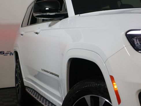 New 2025 Jeep Grand Cherokee L Overland image 3