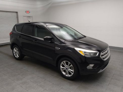 Used 2019 Ford Escape SE FWD image 11