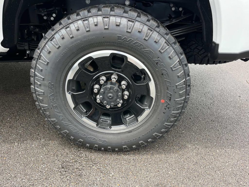 New 2026 Ford F250 King Ranch w/ Tremor Off-Road Package AWD/4WD image 13