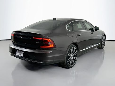 New 2025 Volvo S90 B6 Plus image 5