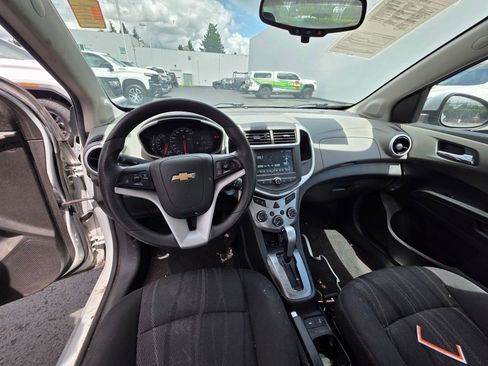 Used 2017 Chevrolet Sonic LT FWD image 12