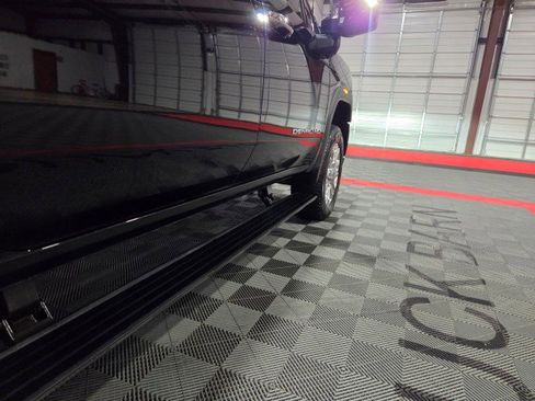 Used 2022 GMC Sierra 2500 Denali image 36