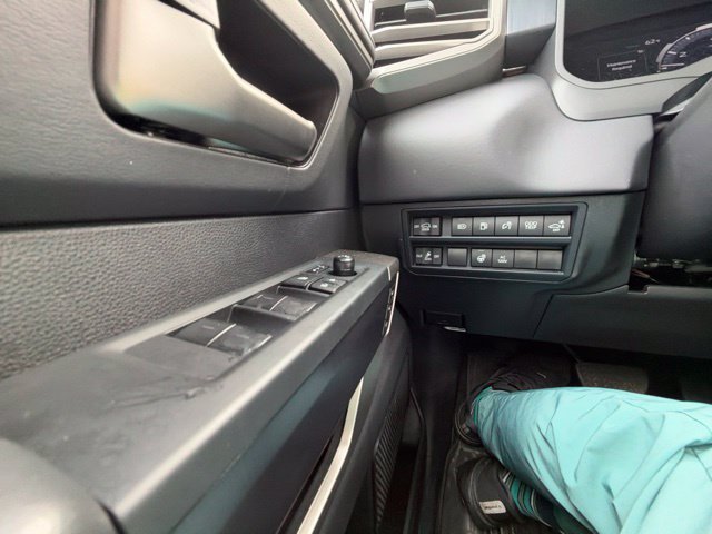 Used 2026 Toyota Sequoia Platinum AWD/4WD image 20