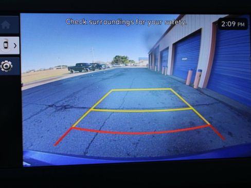 Used 2025 Hyundai Elantra Sport image 28