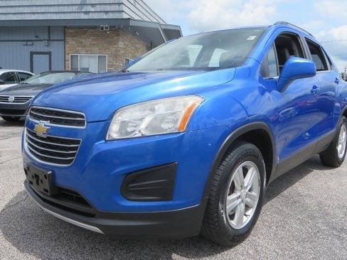 Used 2016 Chevrolet Trax LT w/ LT Convenience Package AWD/4WD image 4