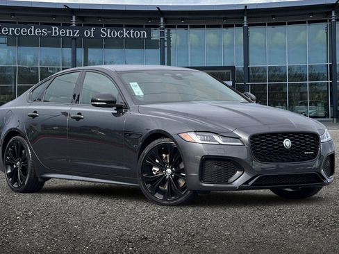 Used 2024 Jaguar XF R-Dynamic SE image 2