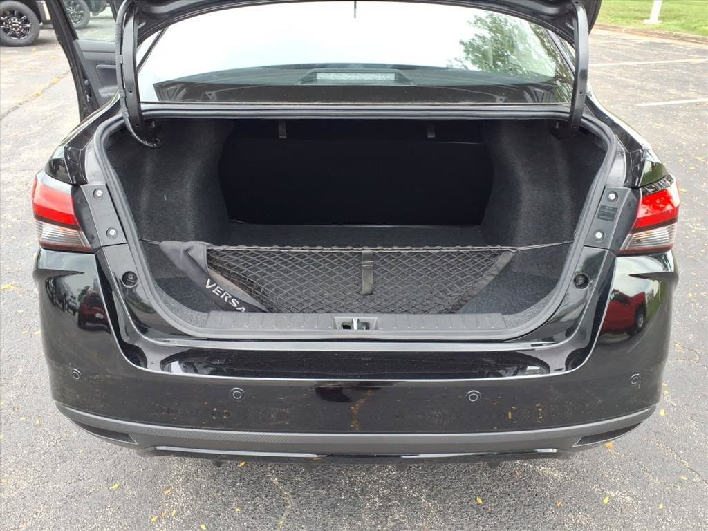 Used 2025 Nissan Versa S w/ Trunk Package FWD image 29
