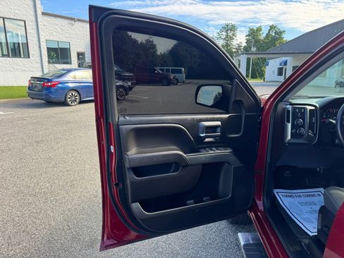 Used 2018 Chevrolet Silverado 1500 LT w/ All Star Edition AWD/4WD image 19